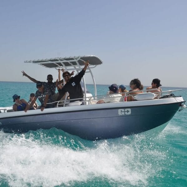 Hurghada - Private Speedboat Adventure with Drinks